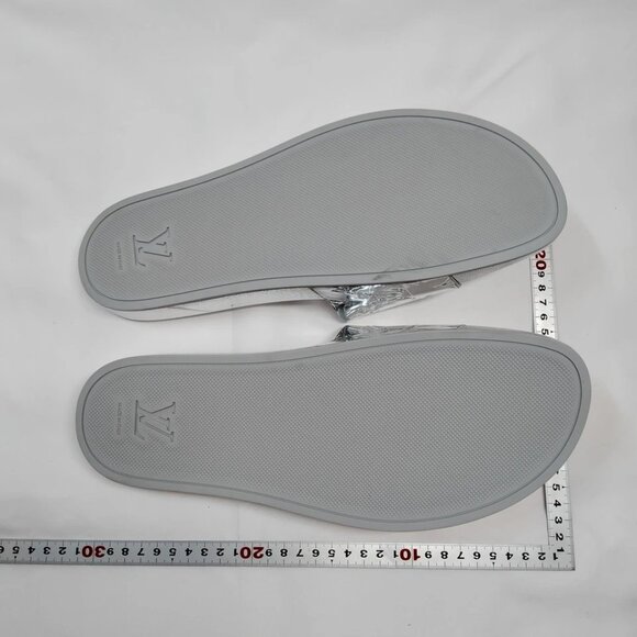 Louis Vuitton Sandals Men Silver PVC 499-071525 - Picture 8 of 9